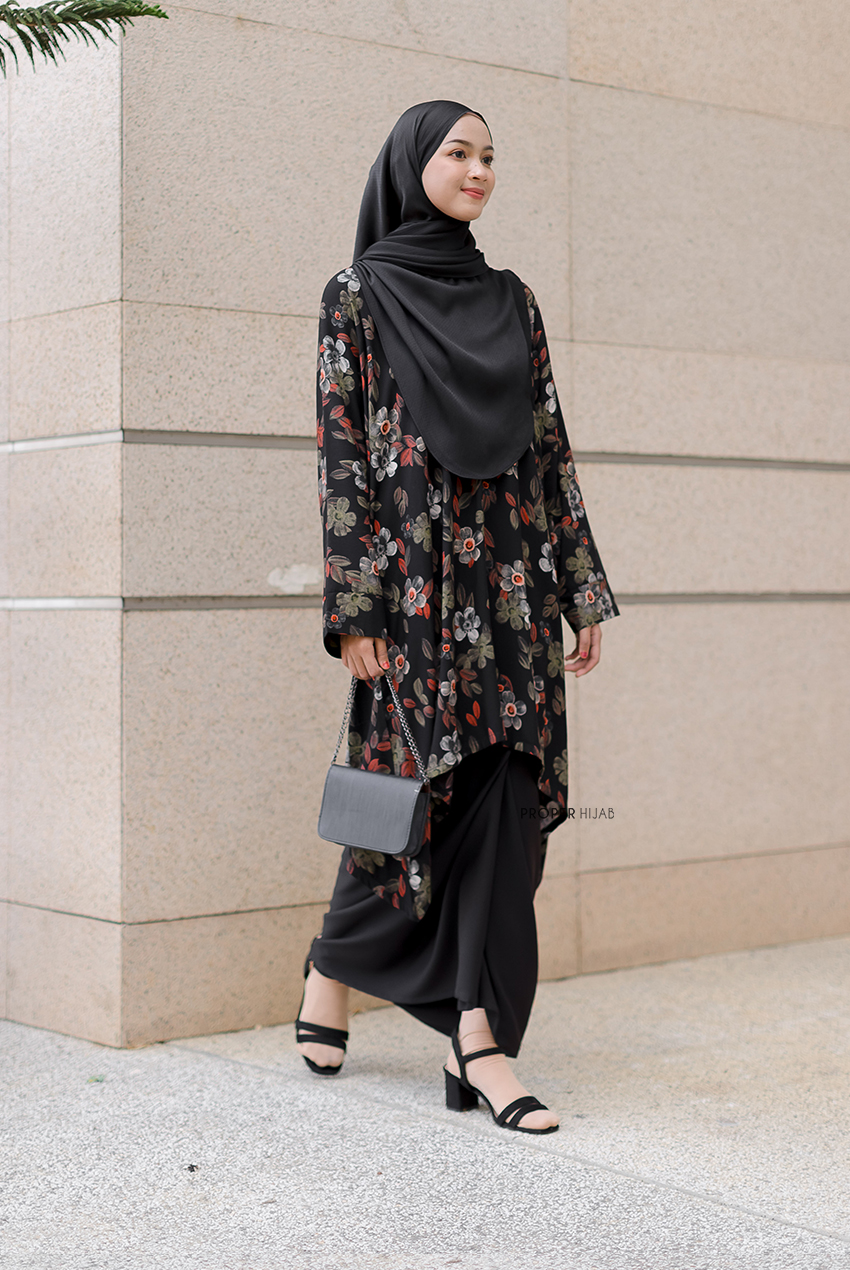 Lily Kaftan